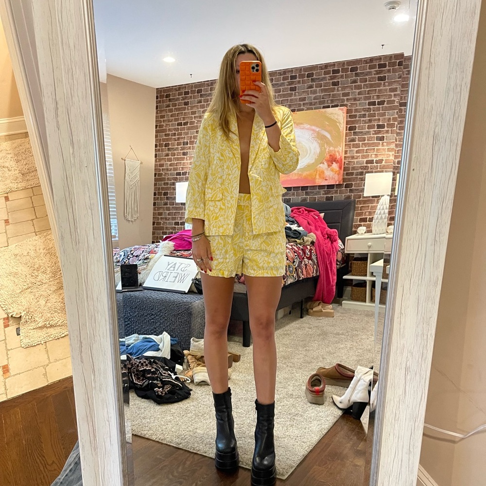 Summery shorts set